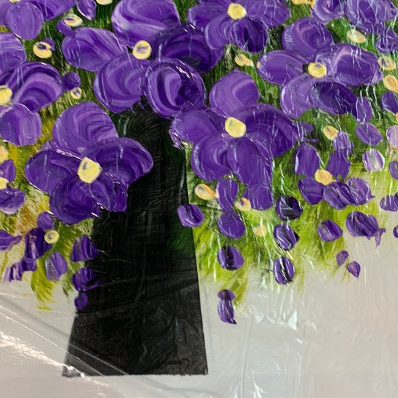 Textured purple floral oil painting. Painting 20.5x20.5 Canvas 23.5x23.5 - Picture 3 of 3